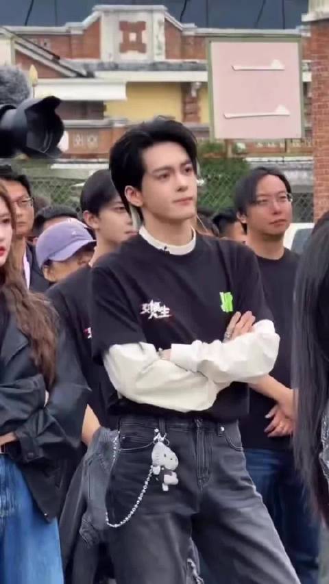 曾舜晞新戏交换人生开机，张萌力邀其担纲一番大男主