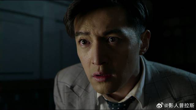 富家少爷昏迷醒来 得知被特务绑入军校，当即就破口大骂