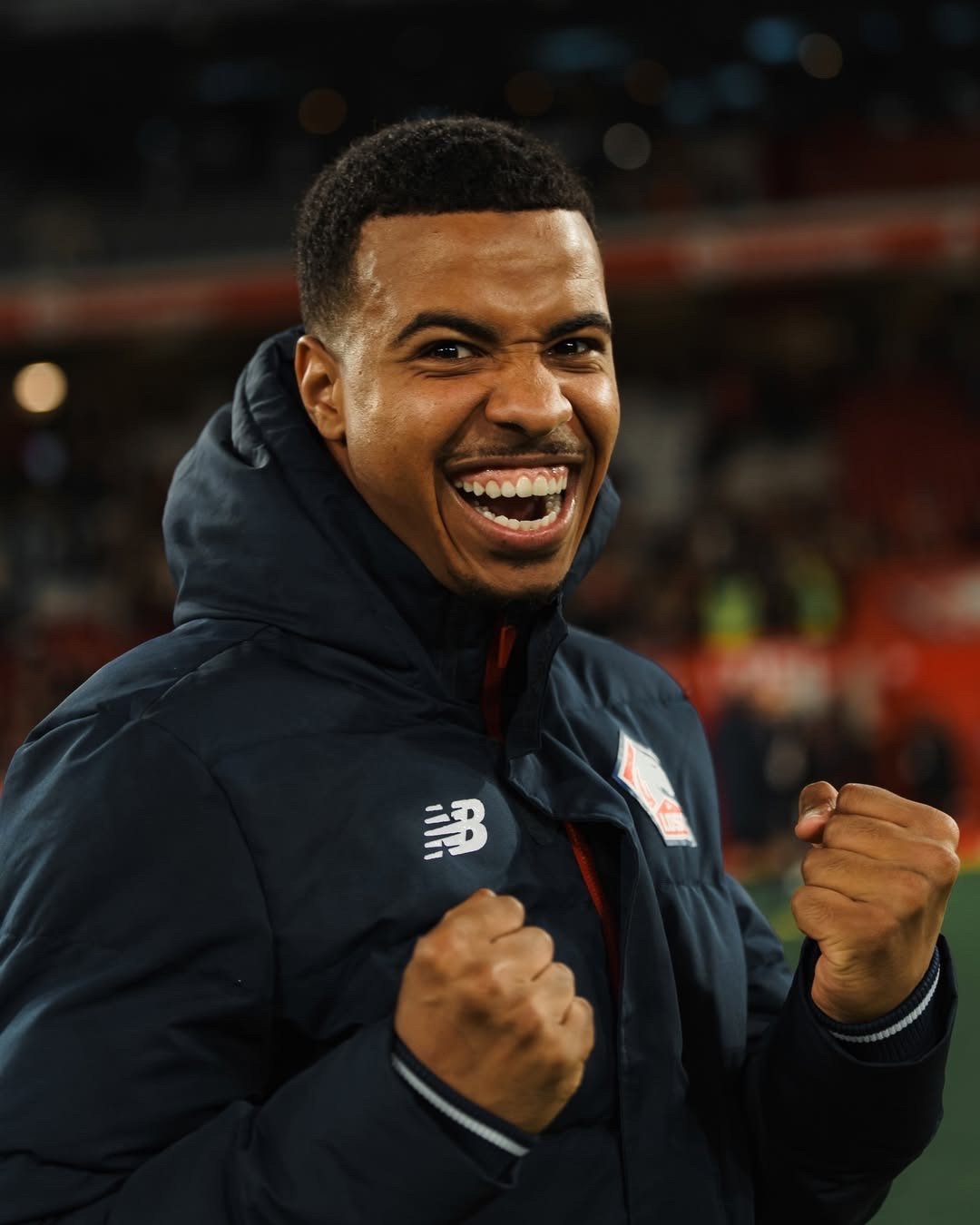 大胜后就是笑得开心！