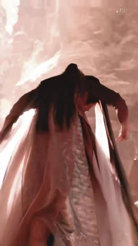 侯明昊精准演绎纪伯宰入青云名场面