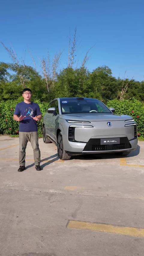 腾势N8L动态体验：动力充沛、底盘舒适、城市通勤灵活