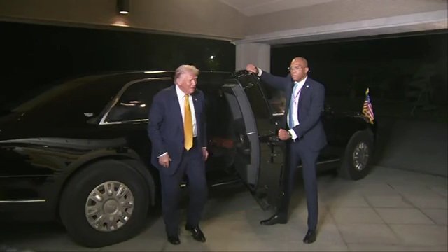 视频：特朗普乘RPG射不穿野兽防弹车抵日