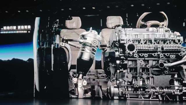 腾势N8L首发防晕车模式，底盘转向座椅空调全优化