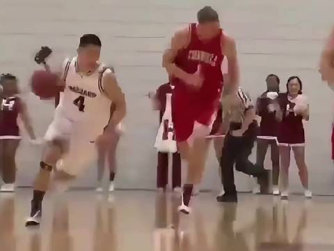 林书豪加盟CBA联赛展现超强得分能力