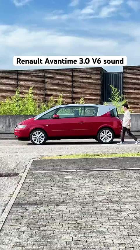 雷诺Avantime双门MPV2021-23年短暂量产，超前设计难逃停产命运