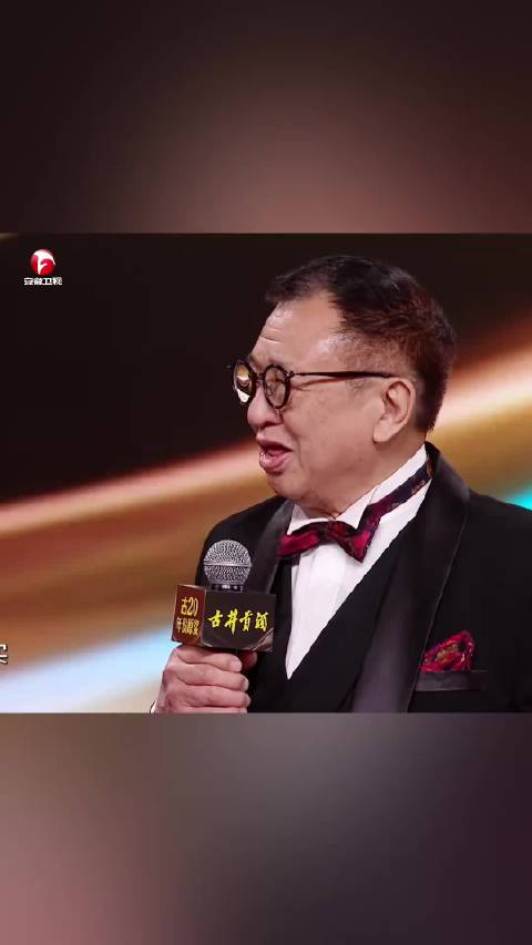 许绍雄回忆在自己的角色中最喜欢使徒行者里的欢喜哥