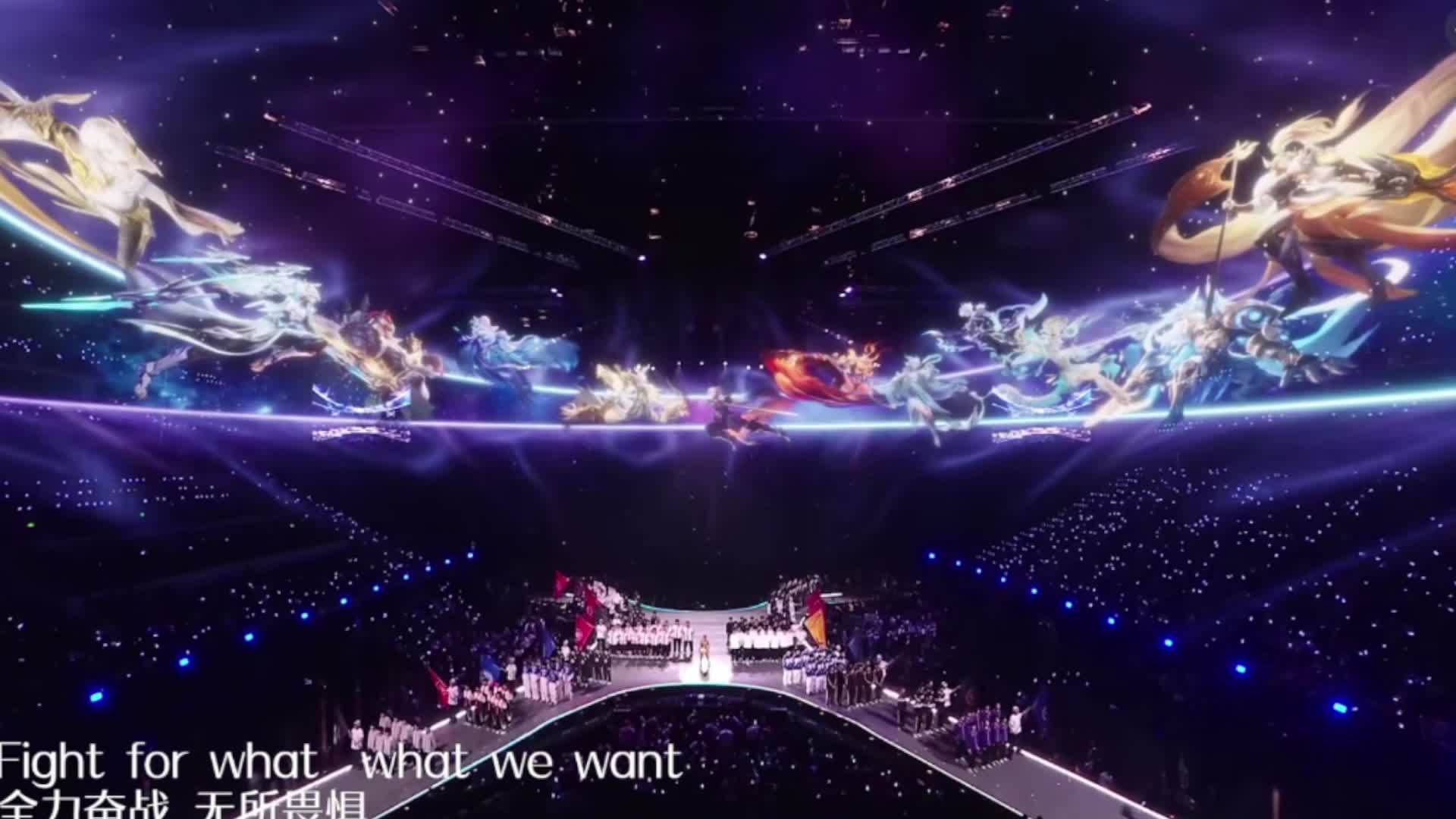 王者荣耀上传了完整版的《WAKE》&《淬炼》，在最后全景展示里有镜和花木兰