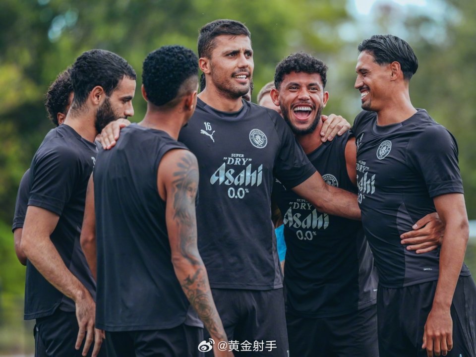 罗德里伤愈复出参加曼城训练，备战联赛杯