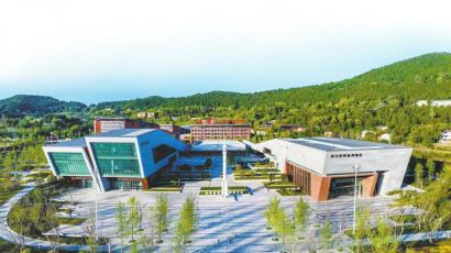 四川两弹城博物馆与航天科技馆。