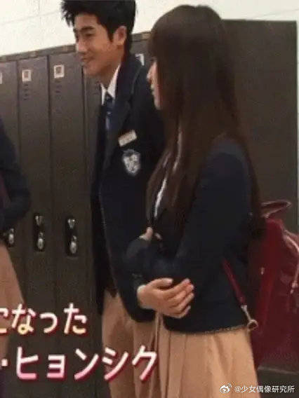 i 人是e 人的玩具具象化