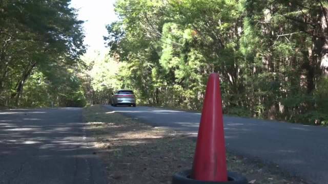 漂移之神驾岚图FREE+打破秋名山圈速纪录