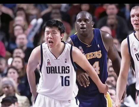 库班为王治郅振臂高呼，诺维斯基等众星同场竞技