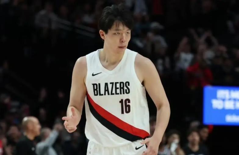 王仕鹏建议杨瀚森打联盟，现在每场5分钟，蹉跎一个赛季就废了