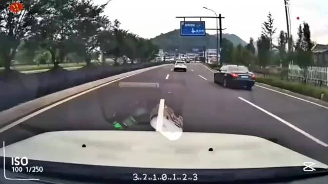 视频车这开法也不是个省油的灯啊？