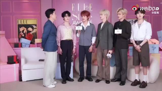 王耀庆备战喝水遇TOP五人，全员喜剧人附体