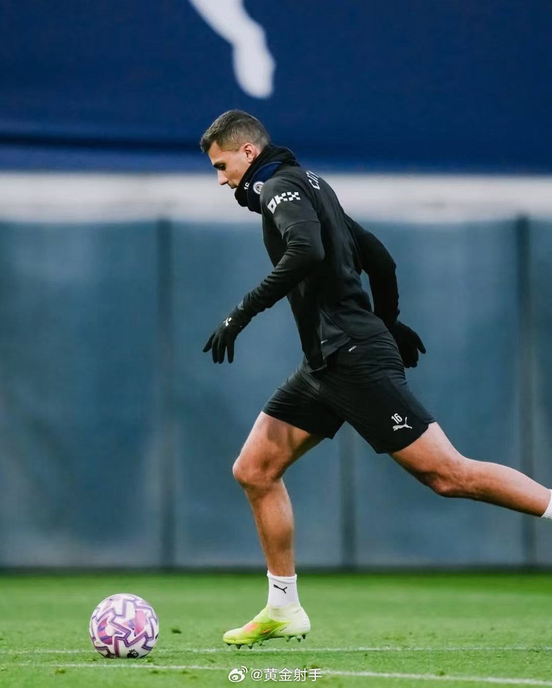 曼城启动罗德里续约谈判，球员合同2027年到期