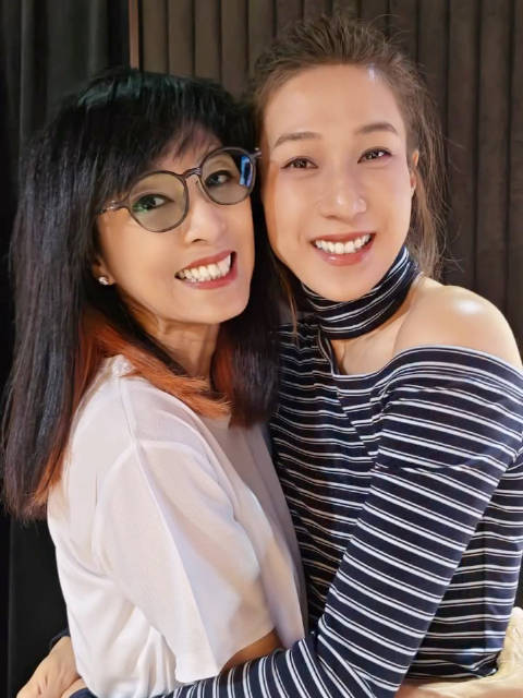 钟嘉欣和米雪，“衰女！”