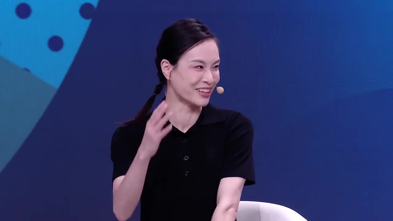 陈芋汐追星吴敏霞，三代跳水名将跨时代对话