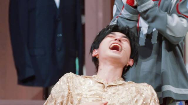 王牌家族与好友齐聚争夺封面，今晚揭晓时尚对决