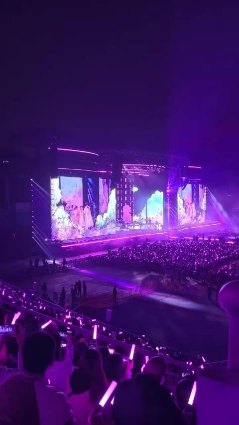 镇江女婿周传雄 镇江站