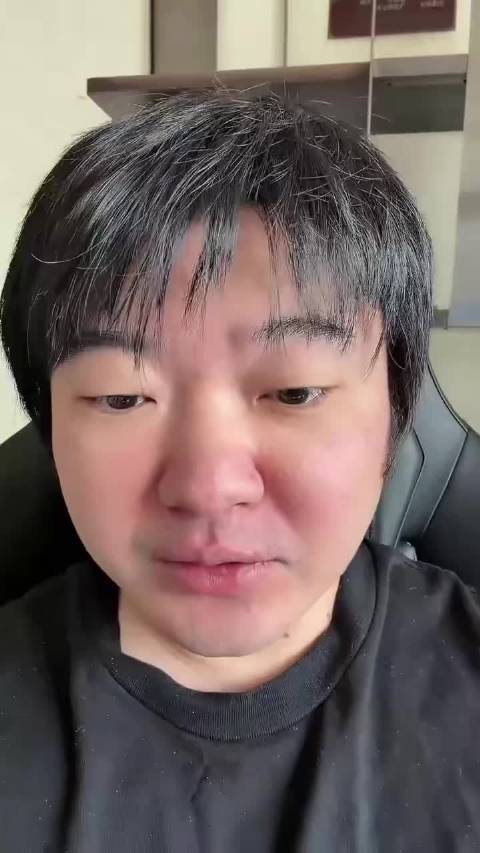 吴彤直播透露宋亚轩拍摄《忘记时间》mv细节，丘比特镜头即兴创作