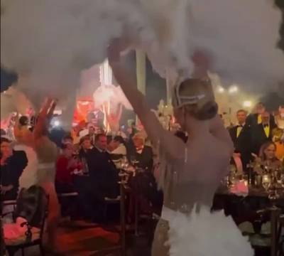 特朗普办奢华派对，4200万美国人面临断粮危机