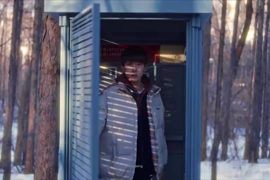 马天宇《三人行》穿越2008遇爆红自己