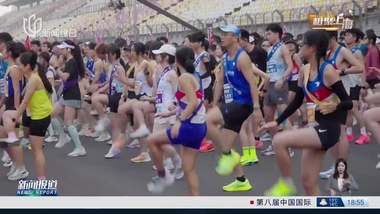 F1赛车场变身跑道 青春步伐凝聚奔跑力量