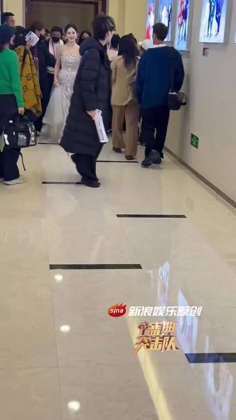 李莎旻子微博视界大会赞谢娜女神