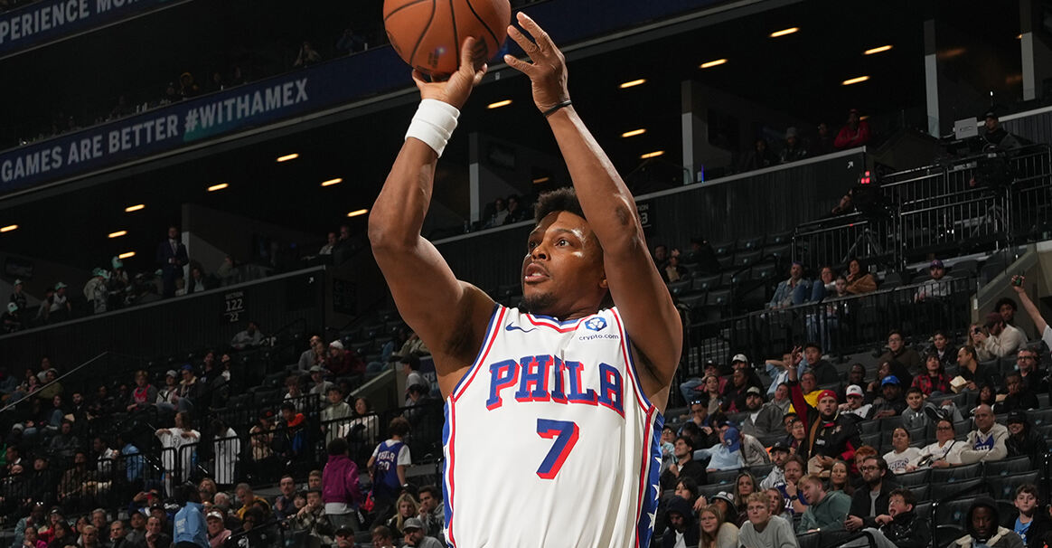 完成赛季首秀 洛瑞正式跻身生涯20赛季俱乐部