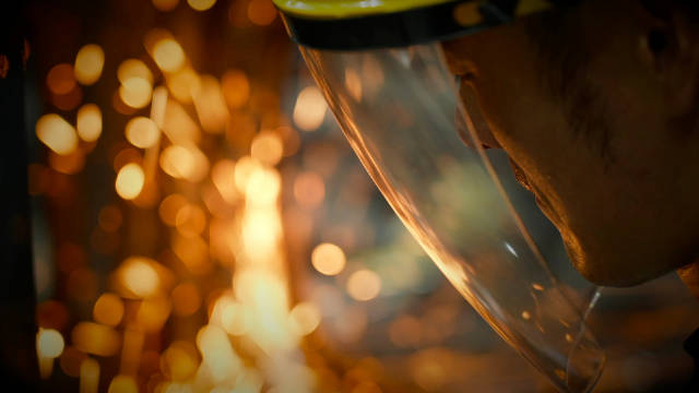 中国C-WERK打造北美风V8皮卡，亮相2025美国SEMA展