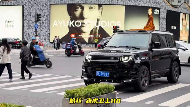 视频：抬头版路虎卫士气质百万内无敌，mega涂装与911同个镜头拉满