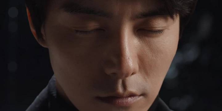 马天宇素颜出演《三人行》获赞，老戏骨雪地戏引观众落泪