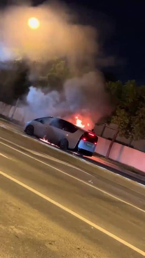 网传：理想MEGA，又一个55万没啦，太不可思议啦