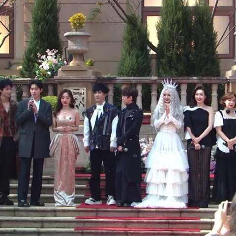 何炅大张伟戚薇等侦探团亮相大侦探十周年庆典