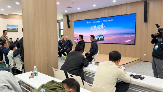 视频：京东宣布上线更多车型满足用户线上购车需求