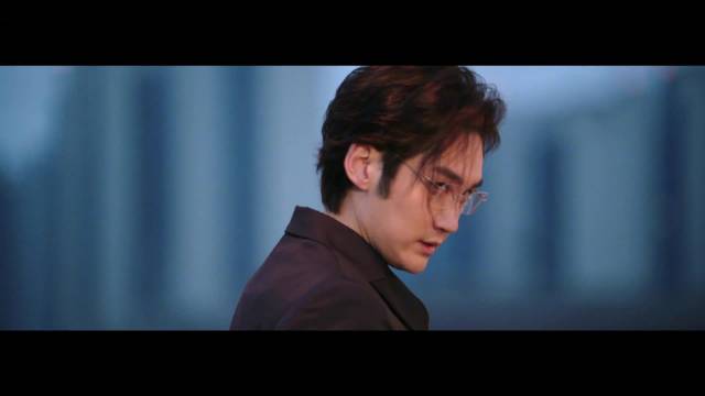 秦俊杰新剧棕眼之谜今日开播，悬疑推理层层反转