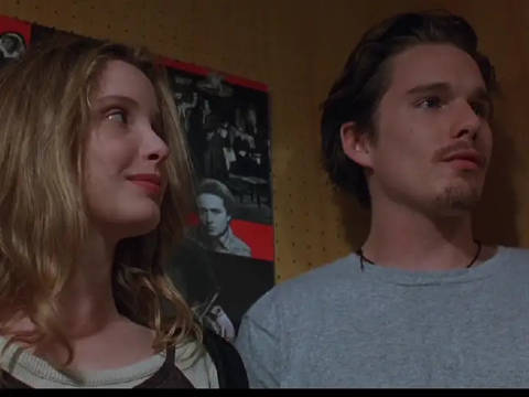 我喜欢我望向别处时，他落在我身上的目光