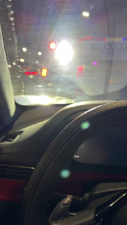 进博会途中车辆水箱爆裂，杭州路政免费拖车获赞