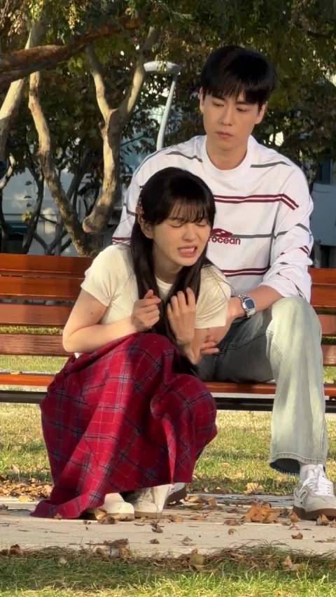 田曦薇胡一天冬拍夏戏路透曝光，演员冻到龇牙