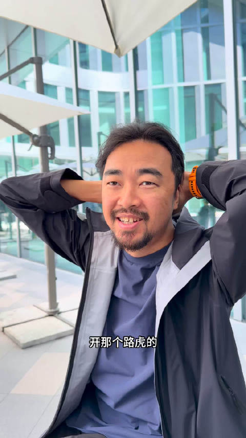 峰哥剪发只因小鹏P7车主多为年轻人