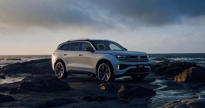 揽巡动力组合，两驱四驱应对多样出行场景！