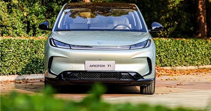 上市不到1月交付就破万台 6.28万起的极狐阿尔法T1为何能一把破圈