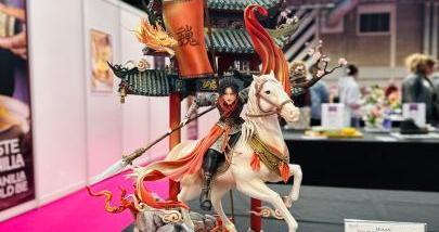 “花木兰”蛋糕获国际金奖 华人烘焙师展示东方美学