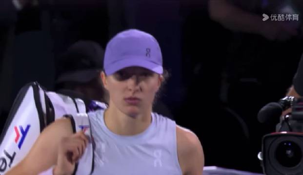 斯瓦泰克2025年斩获温网首尔冠军，总决赛小组出局