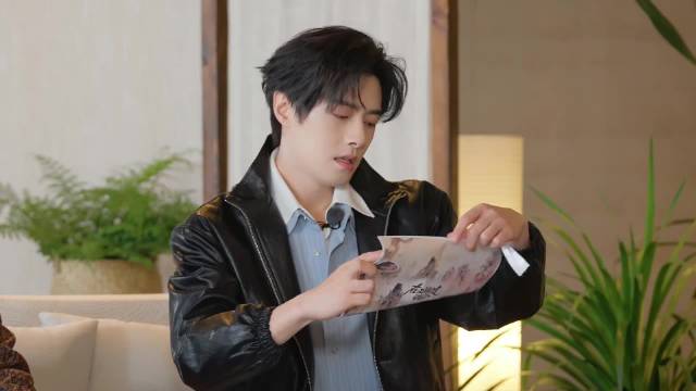 方逸伦《水龙吟》团综表现引热议