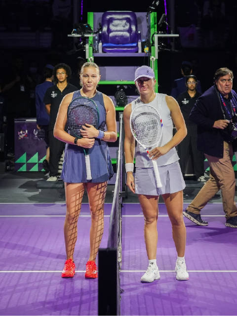 阿尼西莫娃逆转斯瓦泰克晋级年终总决赛四强