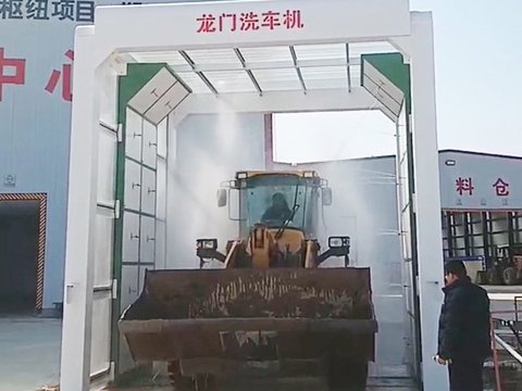 摇摆式龙门洗车机：高效智能的洗车新选择