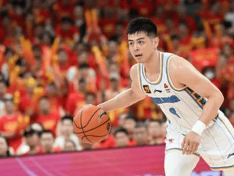 北京两连败许利民采访！回应廖三宁崩盘仍给肯定，大谈阵容困难度