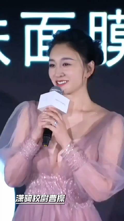 李小冉自称吃不胖体质，躺着就能减肥